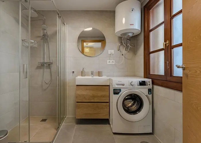 Апартаменти Windsor Park Brand New