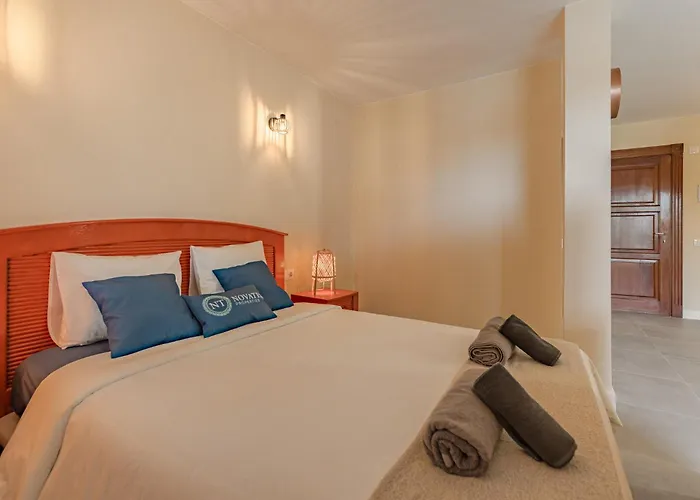 Windsor Park Brand New *