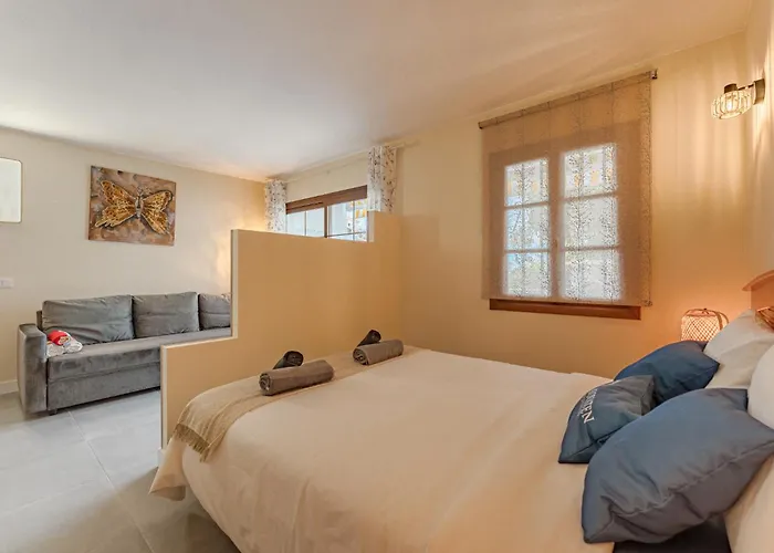 Апартаменти Windsor Park Brand New *