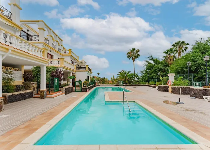 Windsor Park Brand New *